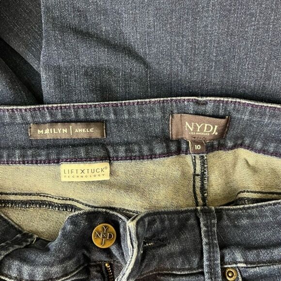 NYDJ Not Your Daughter's Jeans MARILYN ANKLE Dark Wash Stretch Jeans Flowers 10 - Picture 13 of 16